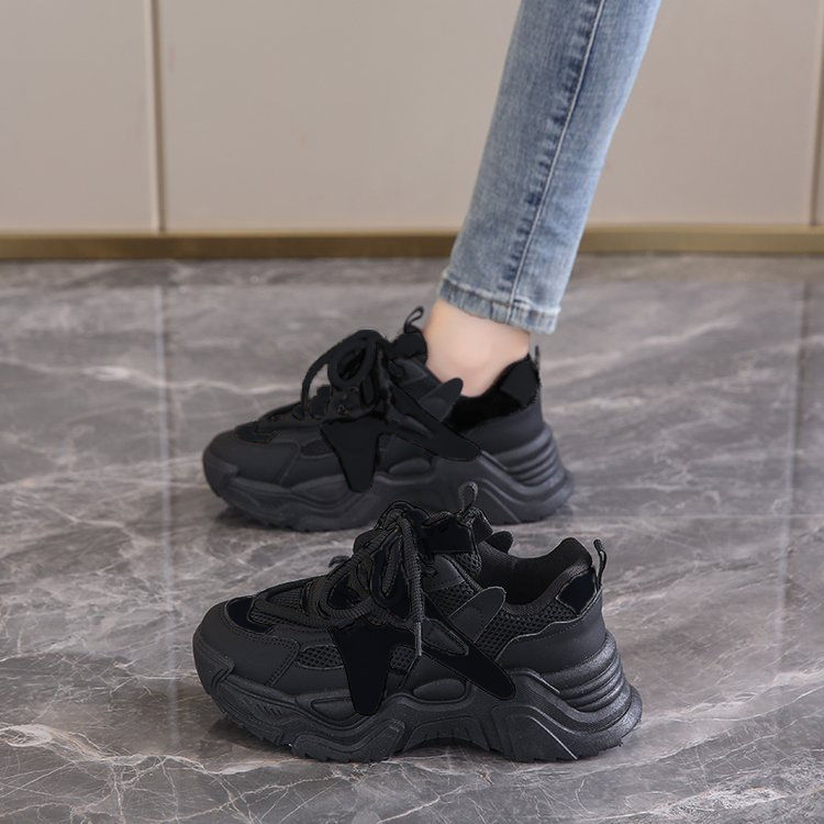 « Des chaussures pour femmes à la mode et durables – brillez avec un style qui fait tourner les têtes ! »