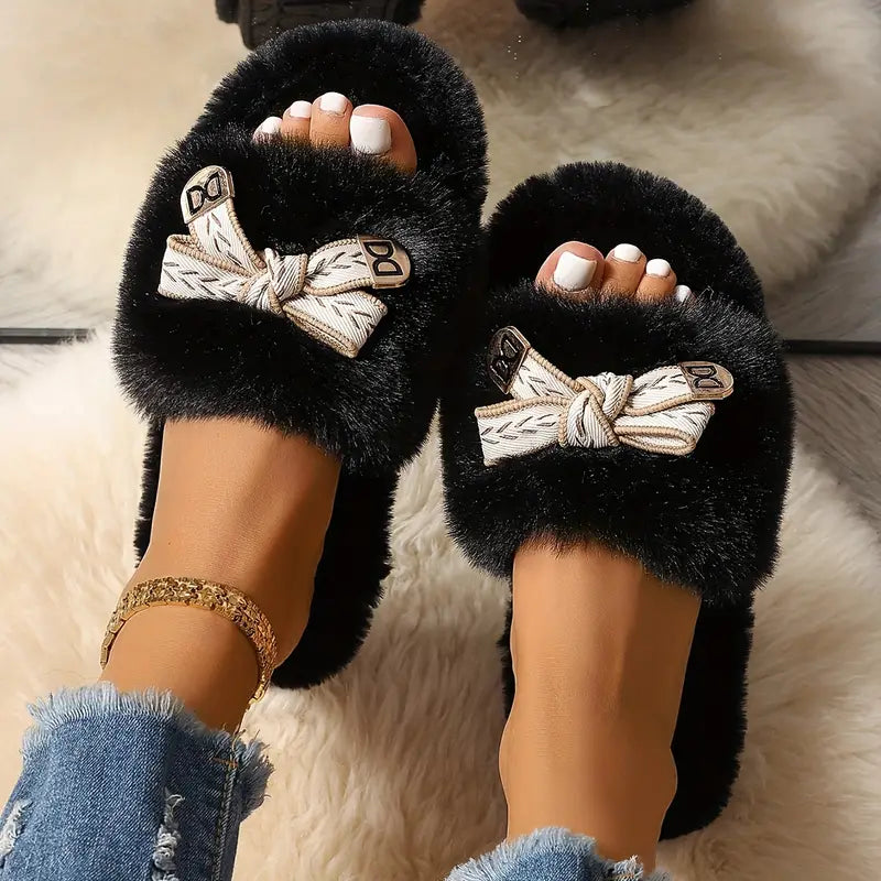 Chaussons en fausse fourrure moelleuse pour femmes avec joli nœud papillon, doublure en tissu confortable EVA antidérapant