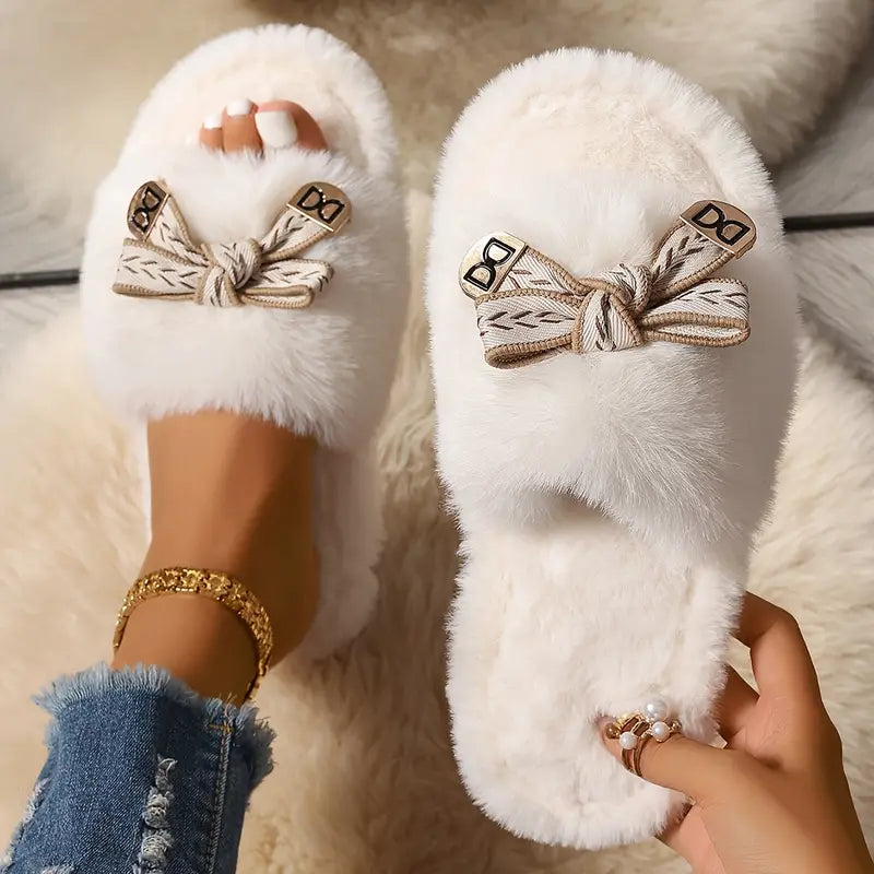 Chaussons en fausse fourrure moelleuse pour femmes avec joli nœud papillon, doublure en tissu confortable EVA antidérapant