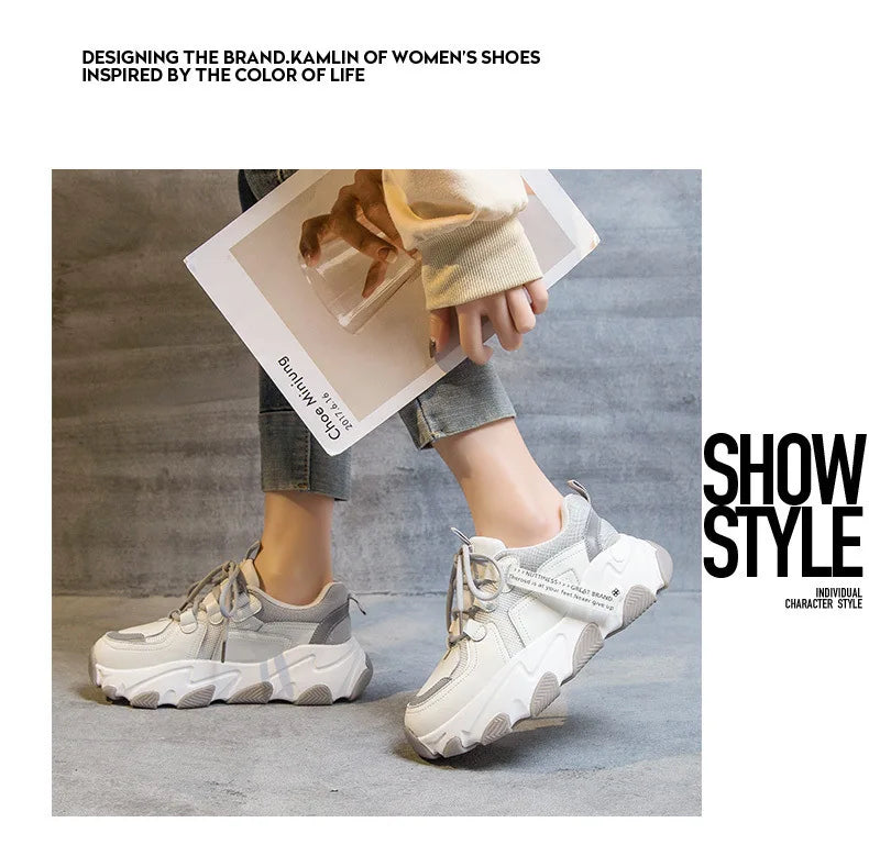 Chaussures d'été à semelle épaisse pour femme. Chaussures décontractées à lacets plates et confortables.