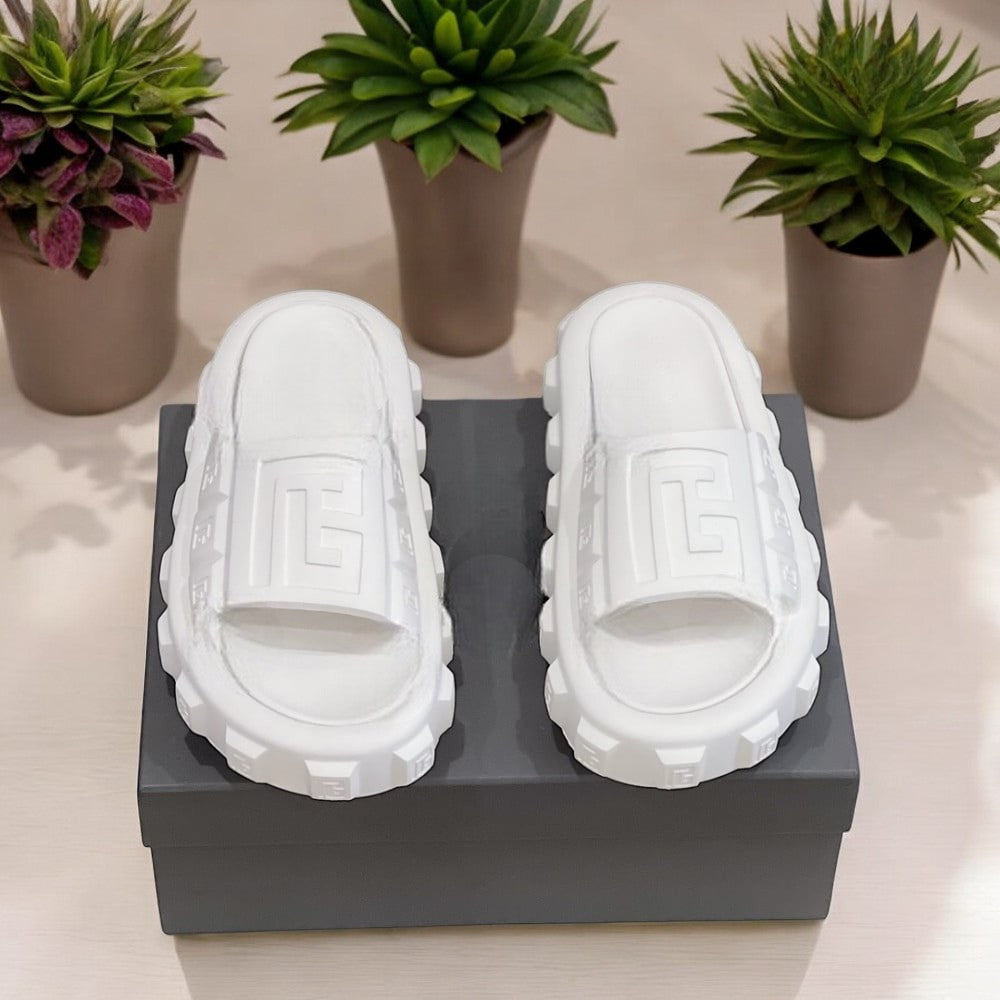 Summer 2024 Fashionable High-Quality Unisex Sandals - Versatile and Comfortable for Indoor and Outdoor Use