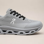 Men's running shoes with simple design, breathable, low-cut, non-slip rubber sole, lightweight fabric