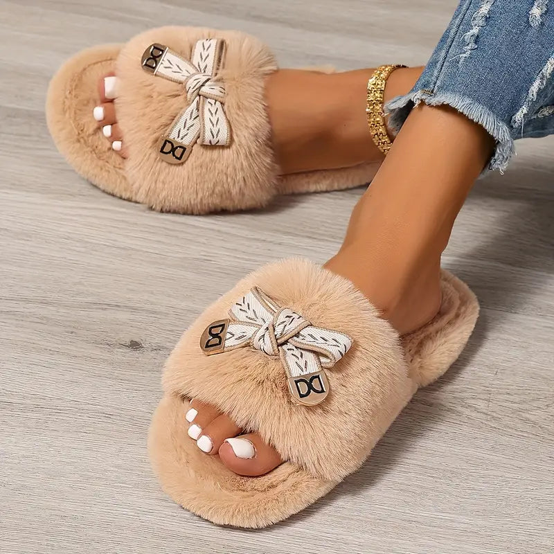 Chaussons en fausse fourrure moelleuse pour femmes avec joli nœud papillon, doublure en tissu confortable EVA antidérapant