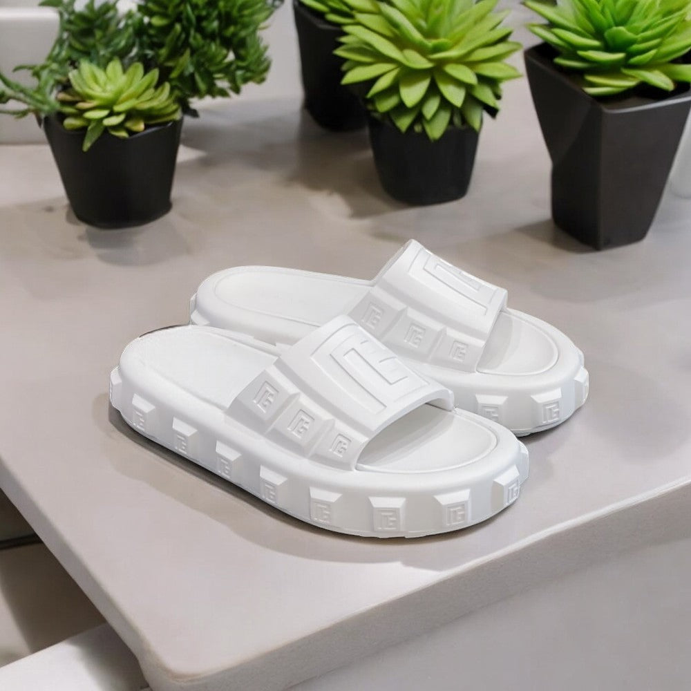 Summer 2024 Fashionable High-Quality Unisex Sandals - Versatile and Comfortable for Indoor and Outdoor Use