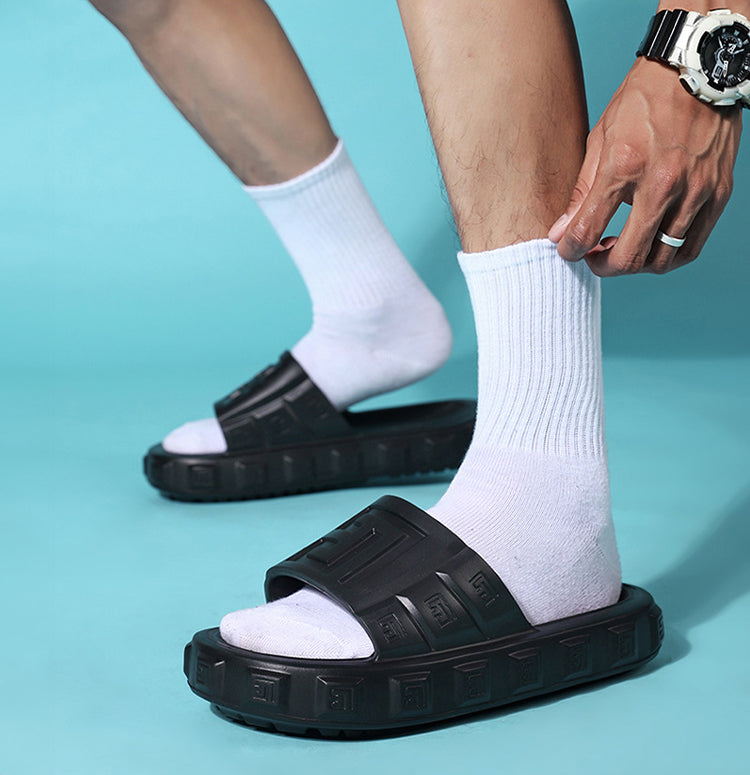 Summer 2024 Fashionable High-Quality Unisex Sandals - Versatile and Comfortable for Indoor and Outdoor Use