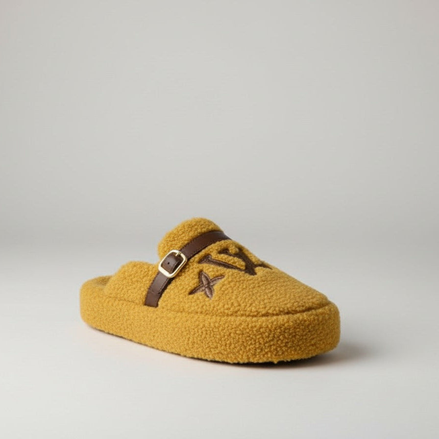 Chaussons en polaire Teddy : doigts de pied au chaud, boucle qui tient bien en place.