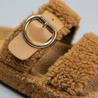 Sandales à double boucle en matière douce et chaude pour femmes - confort et maintien assurés