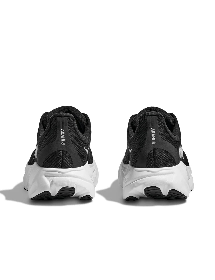 Vos jambes n'abandonnent pas. Vos chaussures, si - HOKA ARAHI 8 WIDE -