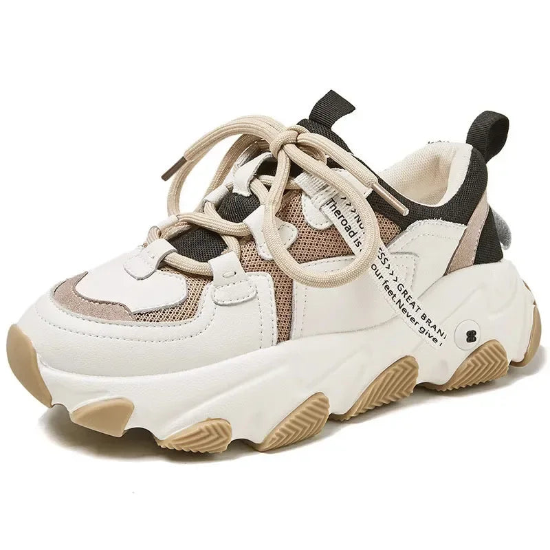 Chaussures d'été à semelle épaisse pour femme. Chaussures décontractées à lacets plates et confortables.