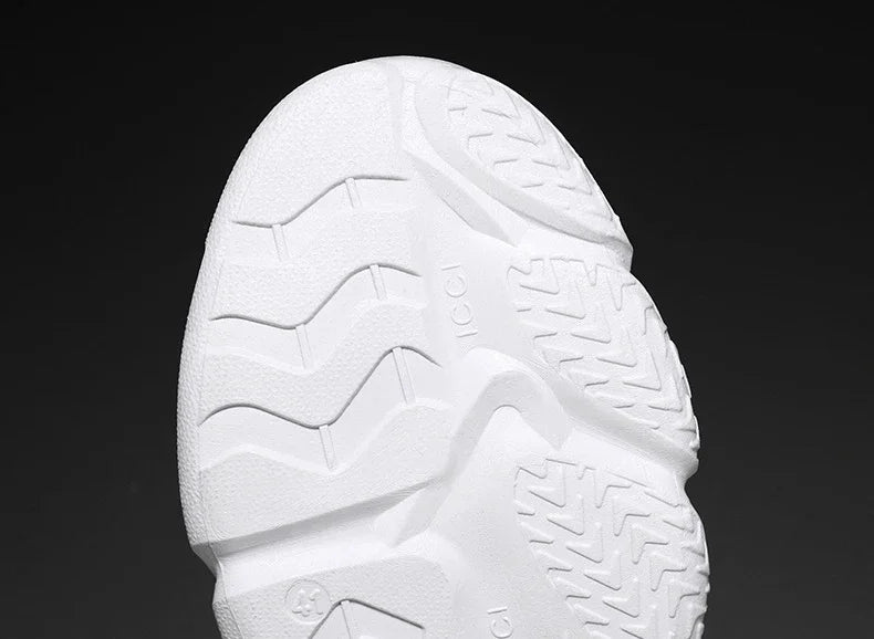 Chaussures décontractées polyvalentes et respirantes pour hommes. Conçu avec une technologie antidérapante moderne